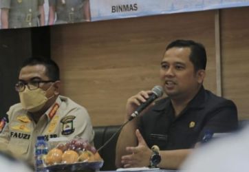 Wali Kota Tangerang Arief R Wismansyah saat acara di Aula Kecamatan Cipondoh. Foto : Istimewa