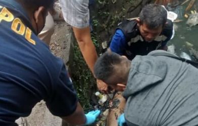 Mayat RK ditemukan warga di saluran limbah pada Minggu (2/19) di daerah Pabuaran, Serang Foto ; Istimewa