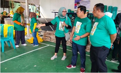 Bapanas dan Pemkab Serang memberikan 7 ribu butir telur matang kepada warga di 3 Kecamatan. Foto : Istimewa
