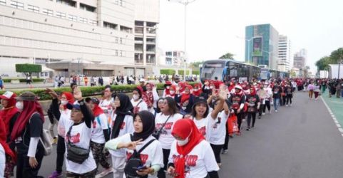 Ribuan orang mengikuti senam Sahabat Ganjar di area CFD di Thamrin, Jakarta Pusat. Foto : Istimewa