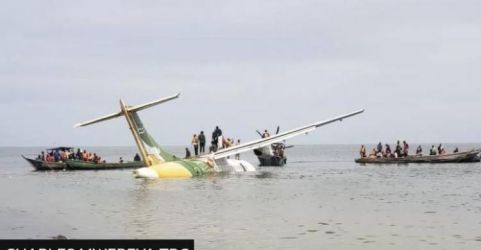 Pesawat Precision Air yang jatuh di Danau Victoria. (Ist)
