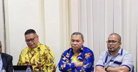 Tim pengacara Gubernur Papua Lukas Enembe saat berada di gedung KPK. (Ist)
