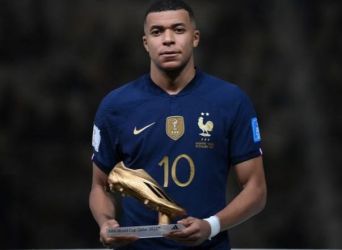 Kylian Mbappe dan Sepatu Emas Piala Dunia 2022. (Ist)