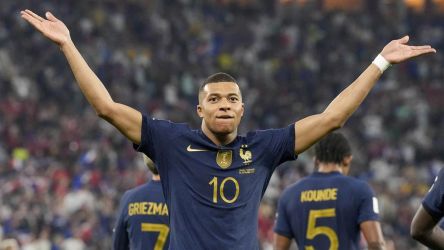 Mbappe peraih sepatu emas di Piala Dunia 2022. (Ist)