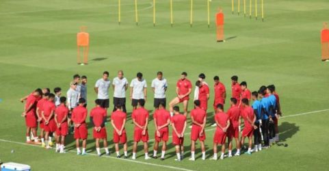 Para pemain Timnas Indonesia Piala AFF dan pelatih STY sedang menjalani latihan di Bali. (Ist)