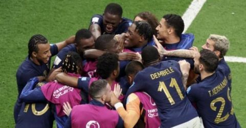 Kegembiraan para pemain Prancis setelah menang 2-0 atas Maroko dan melangkah ke final Piala Dunia 2022. (Ist)