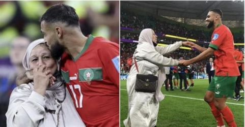 Pemain Maroko  Sofiane Boufal mengajak ibu nya untuk berjoget usai timnya menang atas Portugal. (Ist)