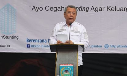 Ketua DPC Demokrat Kota Tangsel Julham Firdaus melantik pengurus ranting Demokrat, untuk pengurus tingkat kelurahan, Sabtu (28/1).