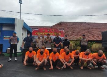 Polres Serang saat menggelar konferensi pers terkait penyitaan 10 ton Solar. (Ist)