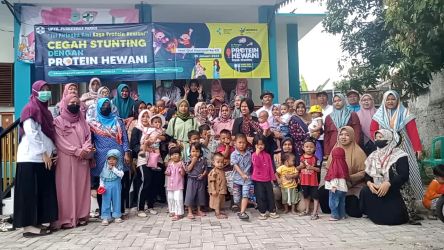 Rangkaian memperingati Hari Gizi Nasional Ke 63 bertajuk 'Cegah Stunting Dengan Protein Hewani' yang digelar di Balai Warga RW 06 Kelurahan Parigi, Pondok Aren, Tangsel.