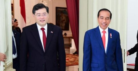 Presiden Joko Widodo menerima Menteri Luar Negeri China Qin Gang di Istana Merdeka, Jakarta. (Foto : Setpres)