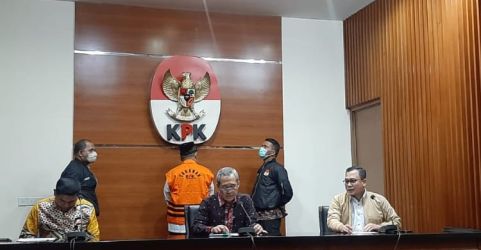 Mantan Bupati Sidoarjo Saifula llah