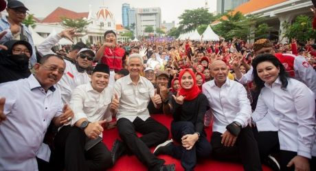 Ganjar Pranowo saat bertemu kader PDI di Surabaya. Foto : Ist