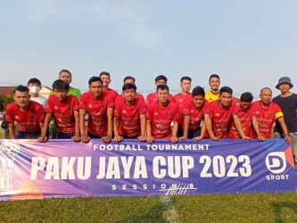 Skuad Ponser FC tak mentereng. Berbekal kekompakan mereka mampu melibas Perseris FC di putaran pertama.(Foto: dok/Panitia Pakujaya Cup).