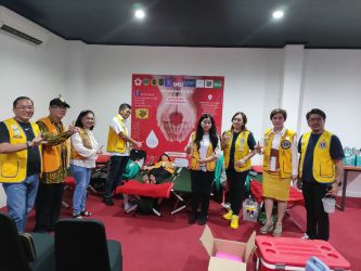 Kantor Notaris Desra menggandeng beberapa Yayasan dan Lembaga untuk mengadakan kegiatan donor darah, bersama dengan PMI Kota Tangsel. (dra)