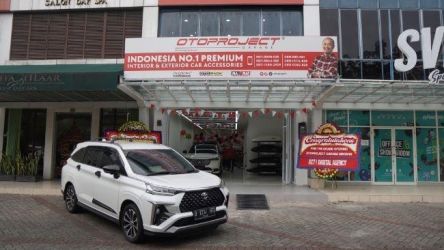 Cabang kedua Otoproject Garage resmi dibuka di bilangan Bintaro, Kecamatan Pondok Aren.(dra)