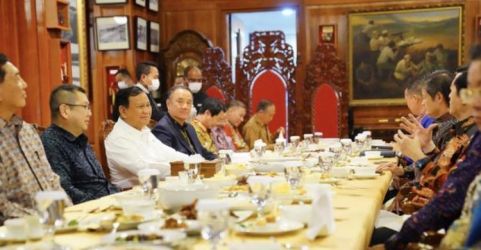 Prabowo Subianto saat menerima Hary Tanoe dan PSMTI. Foto : Ist