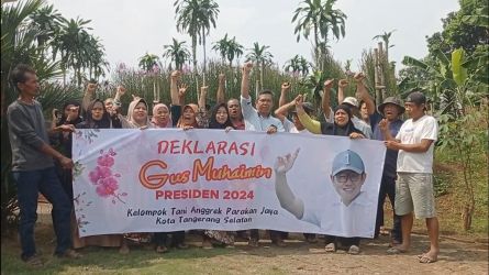 Kelompok Tani Anggrek Parakan Jaya Kota Tangsel memberikan dukungan terhadap Ketua Umum PKB Muhaimin Iskandar, untuk maju sebagai Capres pada Pemilu 2024.(dra)