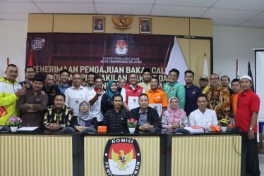 KPU Kota Tangerang Selatan melaksanakan Rapat Pleno Penyusunan dan Penetapan Daftar Calon Sementara(DCS) bertempat di Aula KPU Kota Tangerang Selatan, Jumat(18/8).(dra)