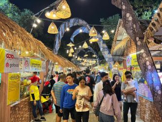 Summarecon Mall Serpong (SMS) kembali menghadirkan  Festival Kuliner Serpong (FKS), dengan tema “Jelajah Rasa Jalur Mudik” mulai tanggal  16 Agustus – 1 Oktober 2023, di area Parkir Timur SMS.(dra)