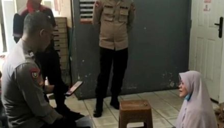 Seorang ibu tertangkap mencuri telur di minimarket. Pelaku beralasan demi memberi makan anaknya. Dengan alasan itu, polisi pun membebaskan pelaku, dengan perjanjian tidak mengulangi perbuatannya.(dra)