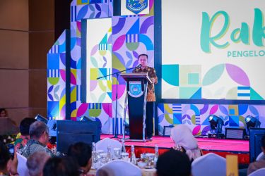 Dirjen Bina Keuangan Daerah Kementerian Dalam Negeri (Kemendagri), Agus Fatoni memberikan apresiasi kepada Kota Tangerang Selatan. (tangselpos.id/rmn)