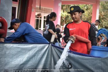BSI Maslahat memberikan bantuan air bersih sebanyak 160 ribu liter air bersih pun diberikan kepada 2.568 warga yang sangat membutuhkan bantuan air bersih tersebut, pada Jumat, (20/10).(dra)
