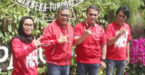 Sekjen PDIP Hasto Kristiyanto dan Andian Napitupulu dilaporkan Lingkar Pemuda Indonesia terkait pencemaran nana baik.