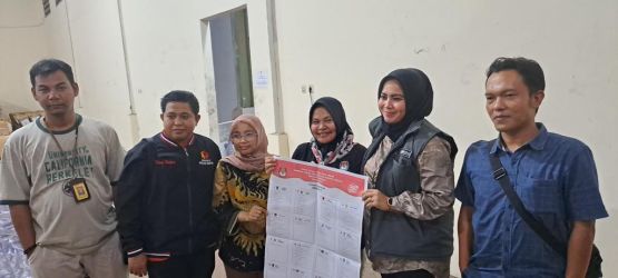 KPU Kota Tangsel baru menerima surat suara untuk Pileg Caleg DPRD Provinsi Banten, dan saat ini surat suara tengah disimpan di gudang.(dra)