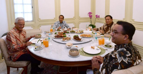 Presiden Jokowi saat makan siang bersama ke 3 Capres. Foto : Ist