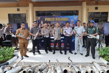 Press Conference pemusnahan barang bukti knalpot Bising/Brong. (Bidhumas Polda Banten)