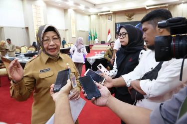 Pj Sedka Banten Virgojanti saat memberikan keterangan pers. Foto : Humas Pemprov