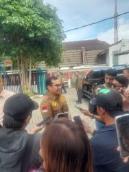 Wakil Wali Kota Tangsel, Pilar Saga Ichsan diwawancarai usai hadir di Forum Musrenbang di Kelurahan Pisangan.(mg.1)
