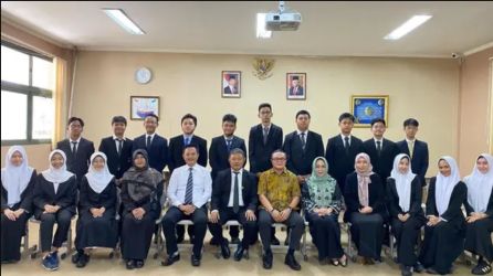 Sebanyak 16 siswa-siswi SMA Islam Al-azhar BSD, Serpong akan terbang ke New York, Amerika Serikat, mengikuti konferensi National High School Model United Nation atau NHSMUN pada 8 - 11 Maret 2024.(dra)