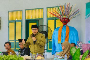 Wakil Wali Kota Tangsel Pilar Saga Ichsan saat memberikan pemaparan akan ada penambahan ruang kelas, di tahun ini. (Dok.Humas Kota Tangsel)