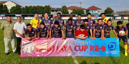 Skuad Denis FC tampil dengan kekuatan inti.(ist).