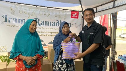 PT Wahanaartha Ritelindo menyalurkan program CSR di bulan puasa.(ist)