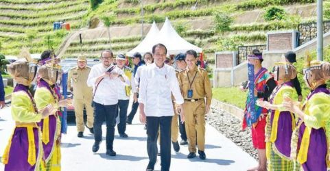 Presiden Jokowi saat kunker di Sulawesi Tenggara. Foto ; Setpres