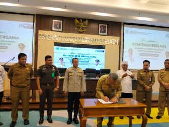 Deklarasi komitmen PPDB berlangsung di Puspemkot Tangsel, Senin (10/6/2024). (tangselpos.id/rmn)