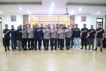 Kepala Bidang Humas Polda Metro Jaya (Kabid Humas) Kombes Pol. Ade Ary Syam Indradi, kunjungi Polres Tangerang Selatan (Tangsel) pada Rabu 5 Juni 2024.(dra)