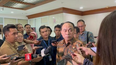 Menkominfo Budi Arie saat memberikan keterangan pers. Foto : Ist