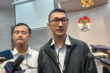Anggota Tim Jutu Bicara KPK Budi Prasetyo (kanan). Foto : Ist