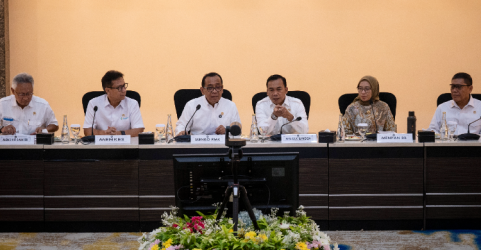 Menko PMK Pratikno saat konferensi pers terkait Pemeriksaan Kesehatan Gratis. Foto : Ist