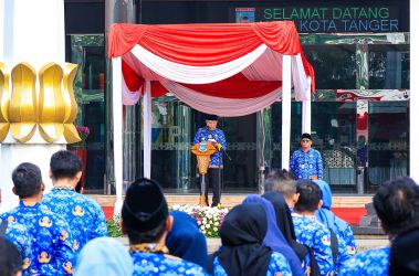Wali Kota Tangerang Selatan (Tangsel), Benyamin Davnie