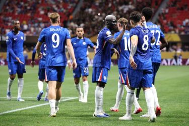 Selebrasi Skuad Chelsea usai menang 2-0 dari Fluminense. Foto : Ist