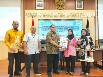 Sosialisasi peningkatan Indeks Pembangunan Literasi Masyarakat (IPLM) dan Launching Digital Library (d'CMORE) yang berlangsung di Ruang Blandongan,Puspemkot Tangsel,Kamis (10/7). (tangselpos.id/irm)