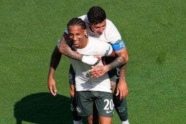 Bintang baru Chelsea Joao Pedro (no 20)