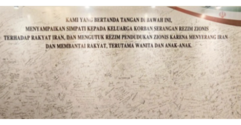 Papan ucapan simpati untuk Iran. Foto ; Ist