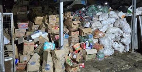 Barang kadakuarsa yang diperdagangkan oleh A dan SA. Foto : Ist