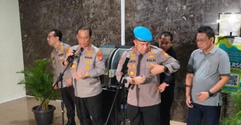Kapolda Metro Jaya Irjen Pol Asep Edi Suheri saat konferensi pers di RS Cipto Mangunkusumo (RSCM). Foto : Ist